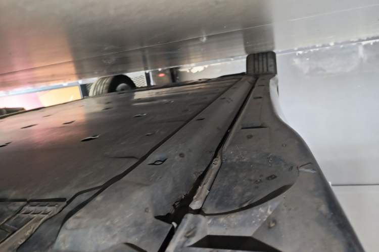 Used Volkswagen ID.7 VIZZION 2024 PRO Model Right Side Sill