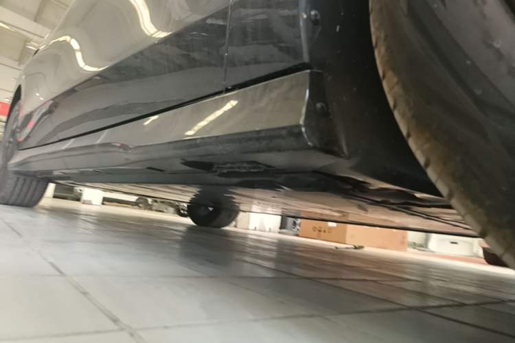 Used Volkswagen ID.7 VIZZION 2024 PRO Model Right Side Sill