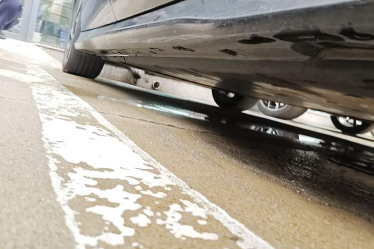 Used Volkswagen ID.7 VIZZION 2024 First Edition Right Side Sill