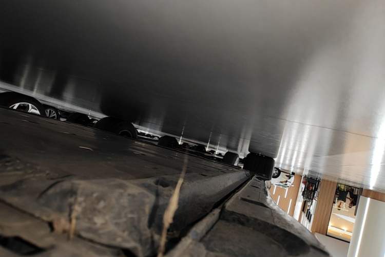 Used Volkswagen ID.7 VIZZION 2024 AIR model Right Side Sill