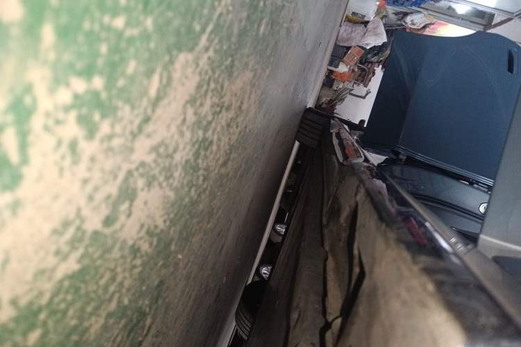 Used Volkswagen ID.7 VIZZION 2024 First Edition Right Side Sill