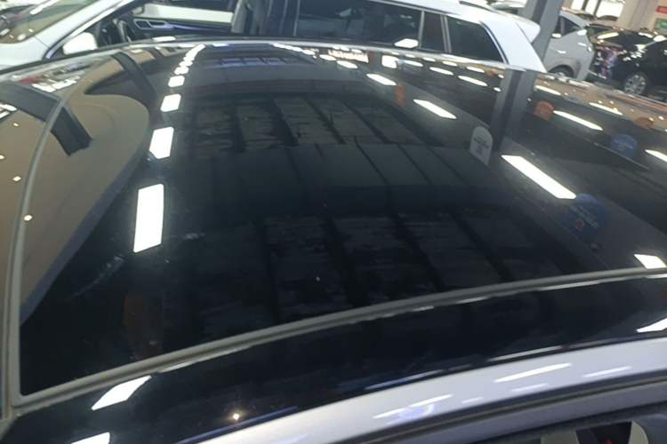 Used Volkswagen ID.7 VIZZION 2024 PRO Model Roof