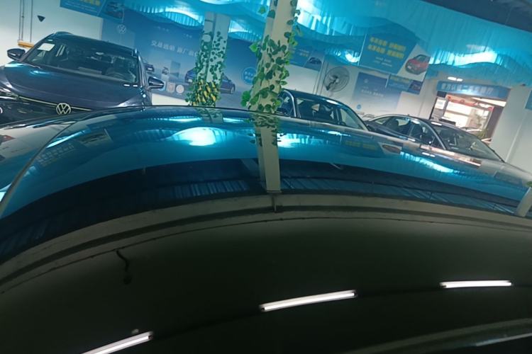 Used Volkswagen ID.7 VIZZION 2024 AIR model Roof