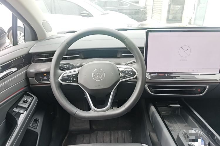 Used Volkswagen ID.7 VIZZION 2024 PRO Model Steering Wheel