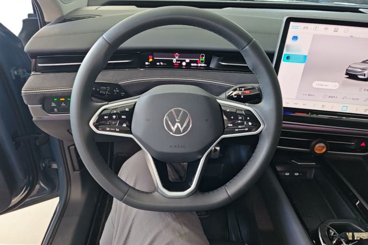 Used Volkswagen ID.7 VIZZION 2024 PRO Model Steering Wheel