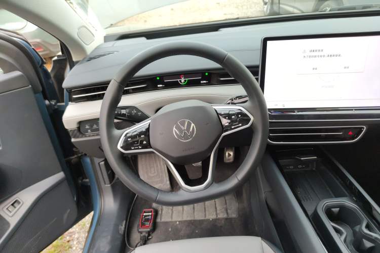 Used Volkswagen ID.7 VIZZION 2024 AIR model Steering Wheel