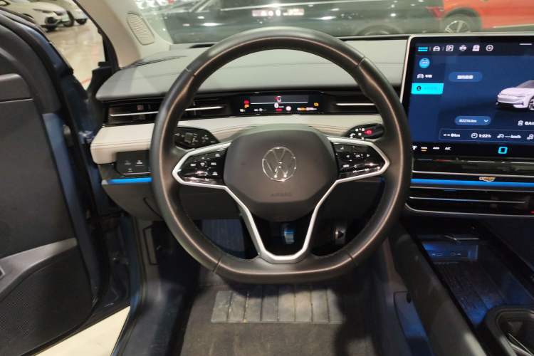 Used Volkswagen ID.7 VIZZION 2024 AIR model Steering Wheel