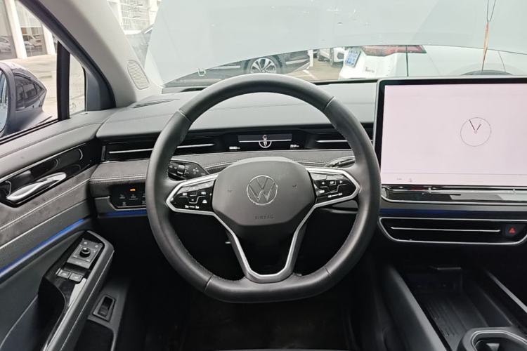 Used Volkswagen ID.7 VIZZION 2024 First Edition Steering Wheel