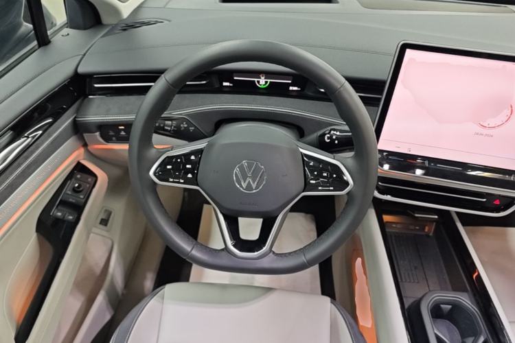Used Volkswagen ID.7 VIZZION 2024 First Edition Steering Wheel