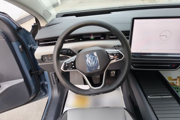 Used Volkswagen ID.7 VIZZION 2024 AIR model Steering Wheel