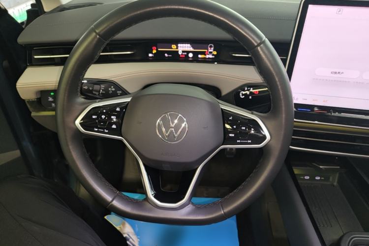 Used Volkswagen ID.7 VIZZION 2024 AIR model Steering Wheel