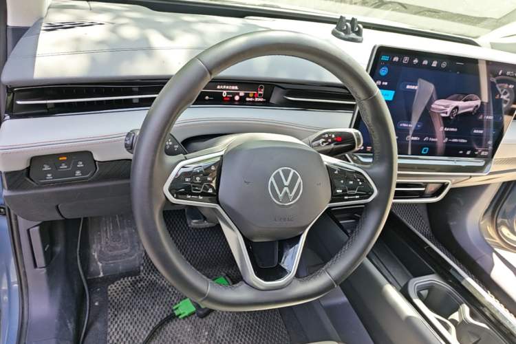 Used Volkswagen ID.7 VIZZION 2024 AIR model Steering Wheel
