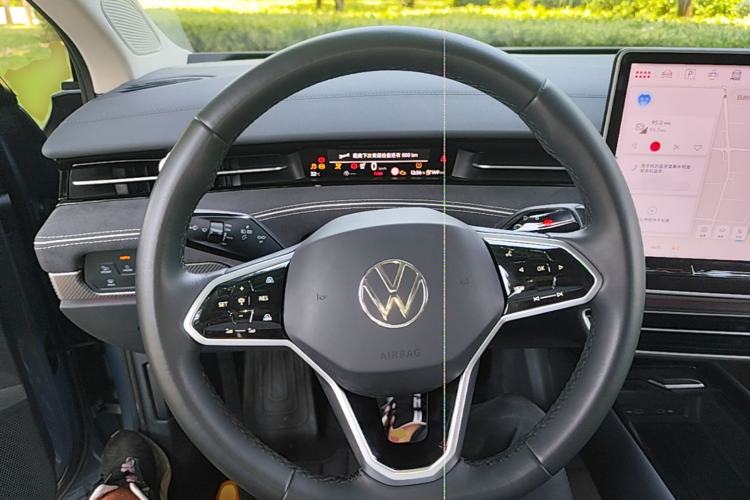 Used Volkswagen ID.7 VIZZION 2024 First Edition Steering Wheel