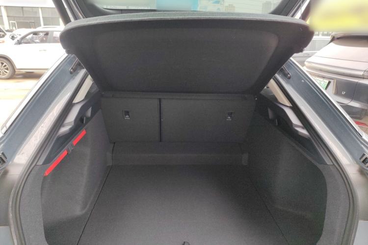 Used Volkswagen ID.7 VIZZION 2024 First Edition Trunk