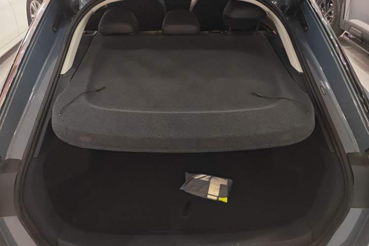 Used Volkswagen ID.7 VIZZION 2024 First Edition Trunk