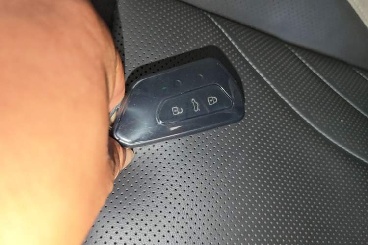 Used Volkswagen ID.7 VIZZION 2024 PRO Model Vehicle Key