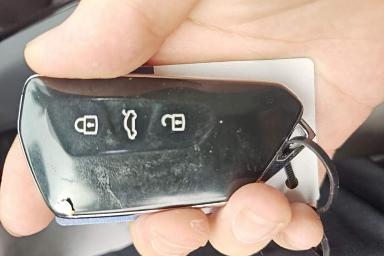 Used Volkswagen ID.7 VIZZION 2024 AIR model Vehicle Key