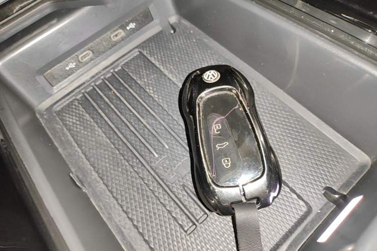 Used Volkswagen ID.7 VIZZION 2024 AIR model Vehicle Key
