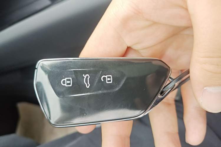 Used Volkswagen ID.7 VIZZION 2024 AIR model Vehicle Key