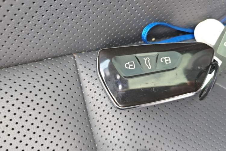 Used Volkswagen ID.7 VIZZION 2024 PRO Model Vehicle Key