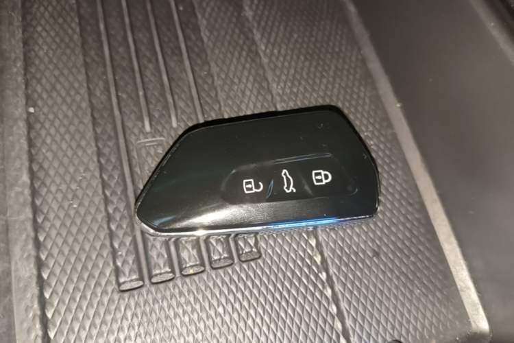 Used Volkswagen ID.7 VIZZION 2024 PRO Model Vehicle Key