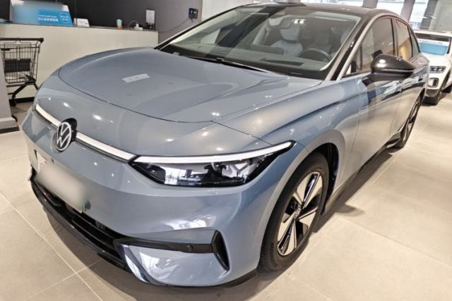 Volkswagen ID.7 VIZZION 2024 AIR model usata
