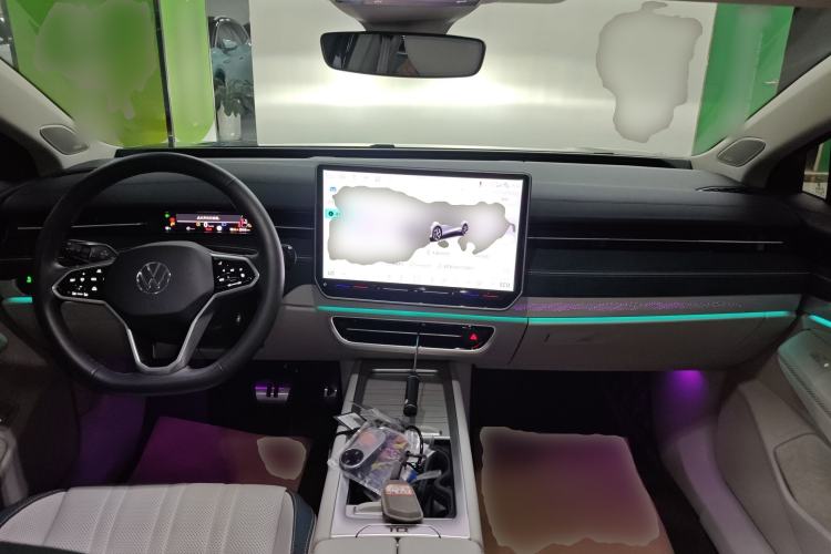Used Volkswagen ID.7 VIZZION 2024 PRO Model Center Console