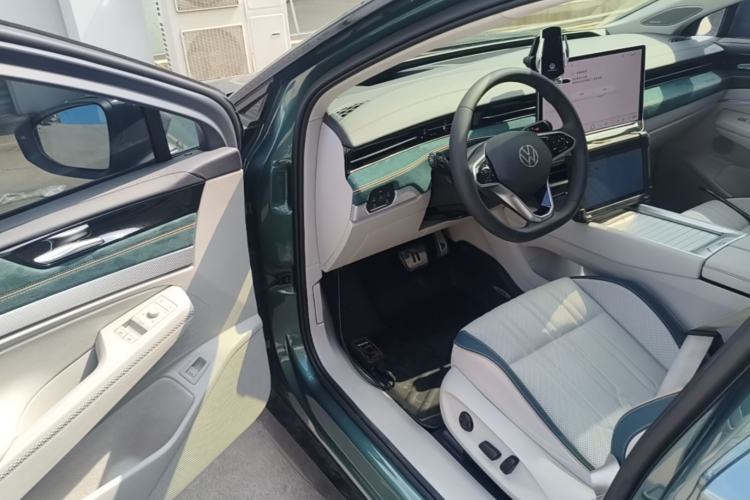 Used Volkswagen ID.7 VIZZION 2024 PRO Model Driver Seat