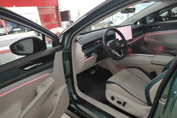 Used Volkswagen ID.7 VIZZION 2024 PRO Model Driver Seat