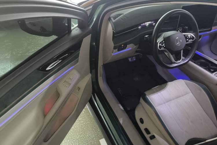 Used Volkswagen ID.7 VIZZION 2024 First Edition Driver Seat