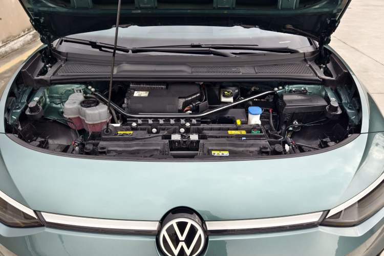 Used Volkswagen ID.7 VIZZION 2024 PRO Model Engine Bay