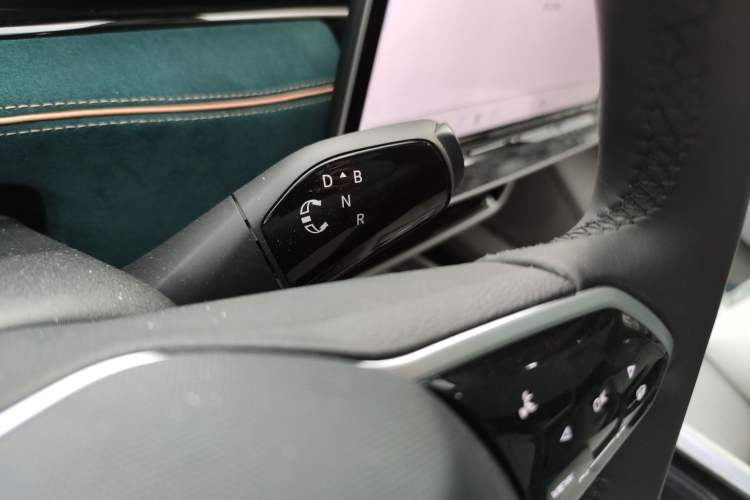 Used Volkswagen ID.7 VIZZION 2024 PRO Model Gear Lever