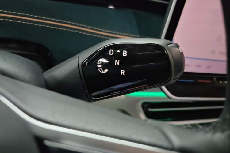 Used Volkswagen ID.7 VIZZION 2024 First Edition Gear Lever
