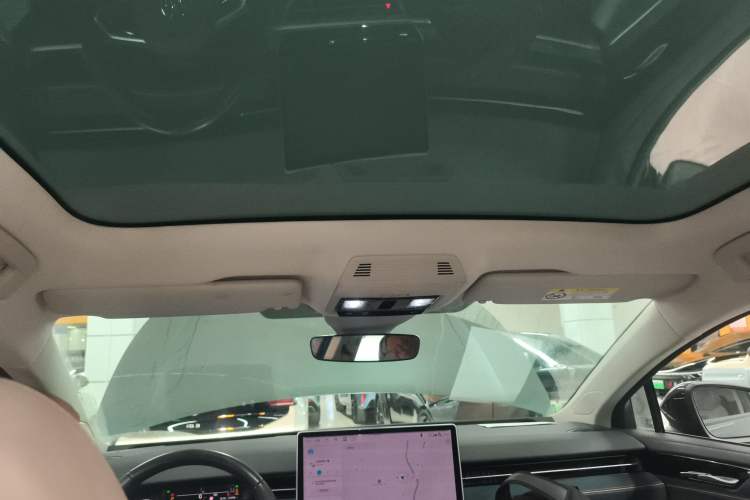 Used Volkswagen ID.7 VIZZION 2024 First Edition Headliner