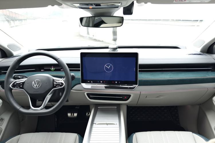 Used Volkswagen ID.7 VIZZION 2024 PRO Model Interior 3
