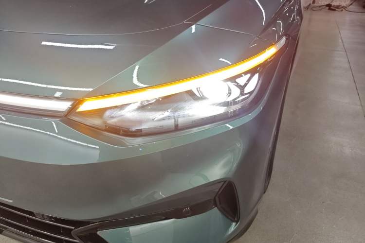 Used Volkswagen ID.7 VIZZION 2024 PRO Model Left Front Headlight