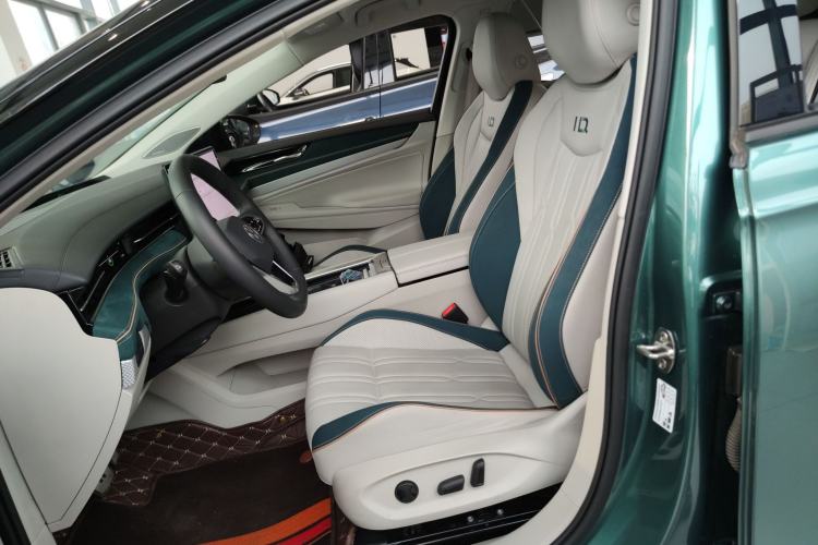 Used Volkswagen ID.7 VIZZION 2024 PRO Model Left Front Seat