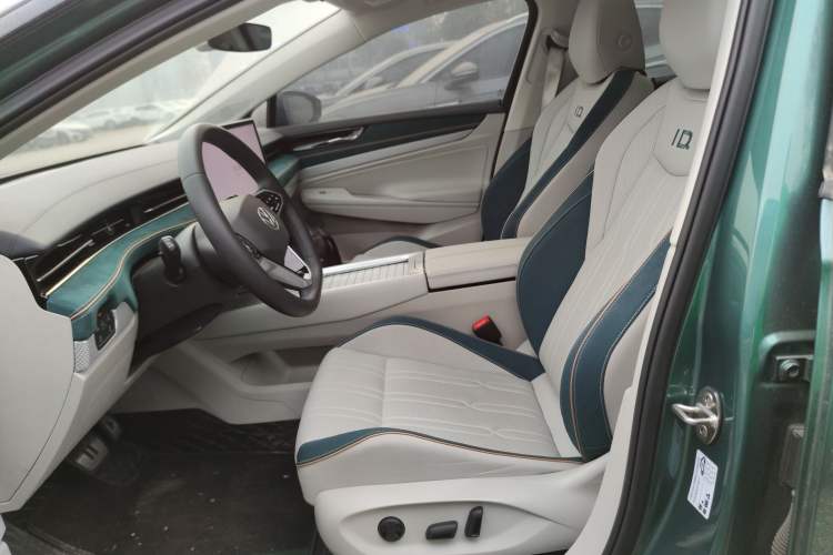 Used Volkswagen ID.7 VIZZION 2024 PRO Model Left Front Seat