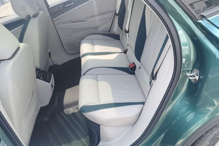 Used Volkswagen ID.7 VIZZION 2024 PRO Model Left Rear Seat