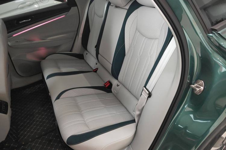 Used Volkswagen ID.7 VIZZION 2024 PRO Model Left Rear Seat