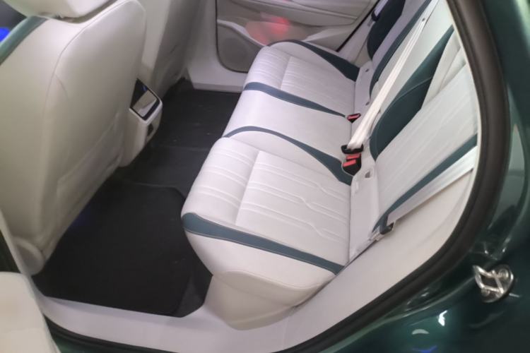Used Volkswagen ID.7 VIZZION 2024 First Edition Left Rear Seat