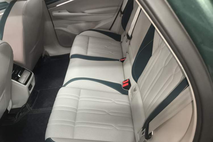 Used Volkswagen ID.7 VIZZION 2024 First Edition Left Rear Seat