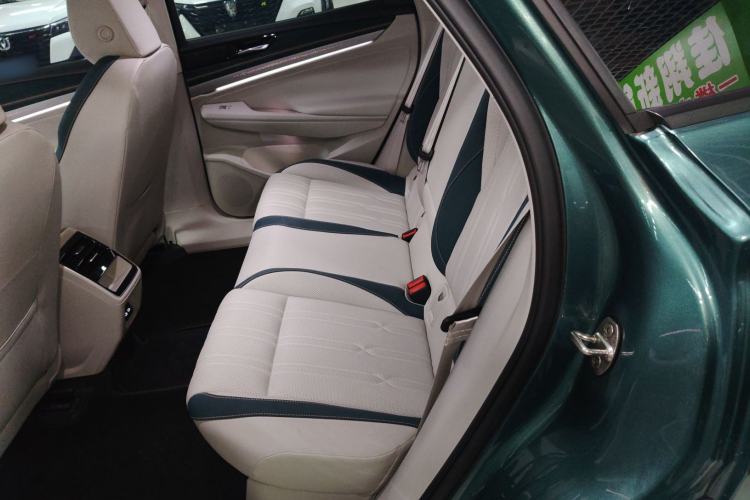 Used Volkswagen ID.7 VIZZION 2024 First Edition Left Rear Seat