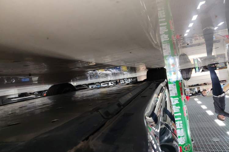 Used Volkswagen ID.7 VIZZION 2024 First Edition Left Side Sill
