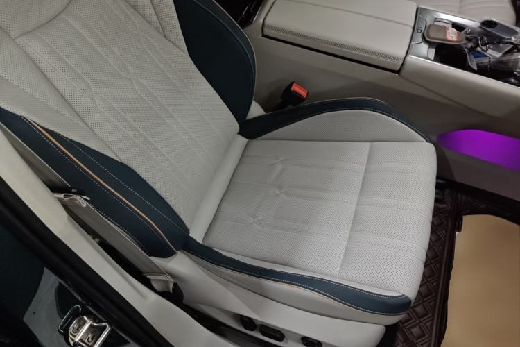 Used Volkswagen ID.7 VIZZION 2024 PRO Model Right Front Seat