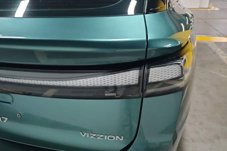 Used Volkswagen ID.7 VIZZION 2024 First Edition Right Rear Taillight