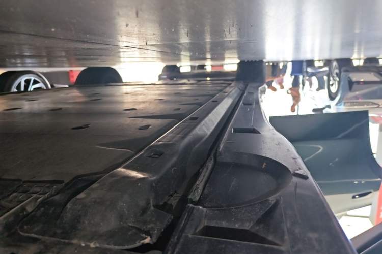 Used Volkswagen ID.7 VIZZION 2024 PRO Model Right Side Sill