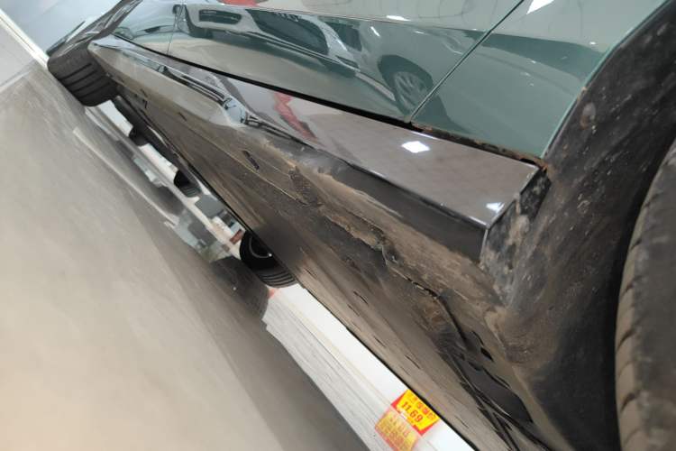 Used Volkswagen ID.7 VIZZION 2024 PRO Model Right Side Sill