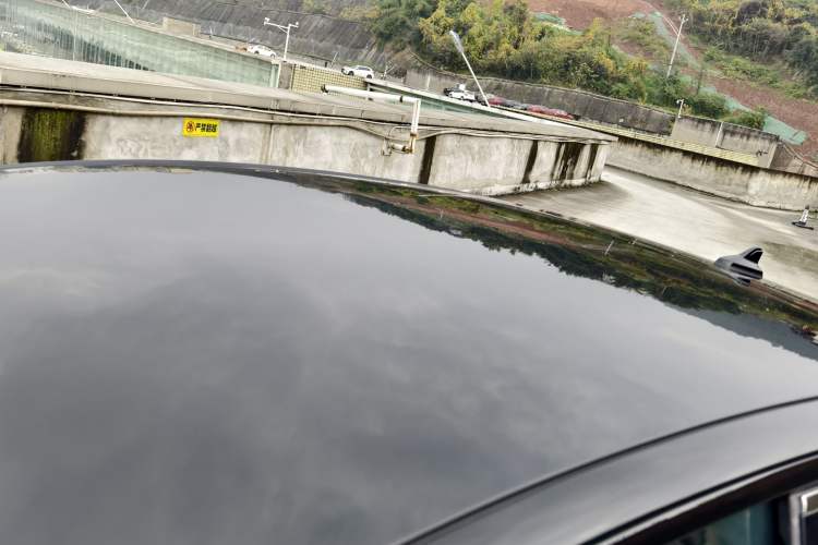 Used Volkswagen ID.7 VIZZION 2024 PRO Model Roof