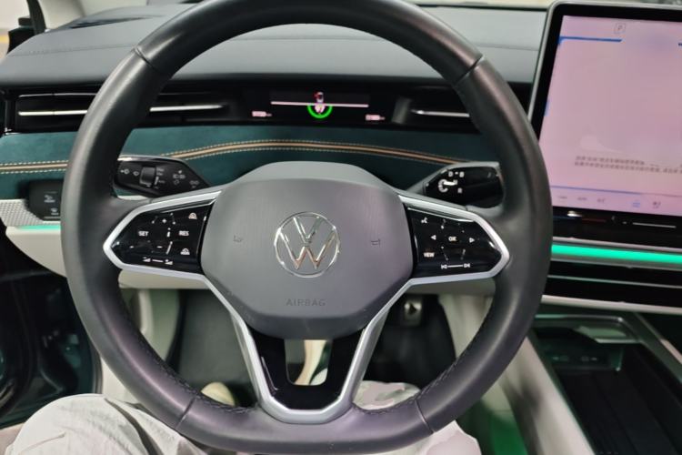 Used Volkswagen ID.7 VIZZION 2024 First Edition Steering Wheel